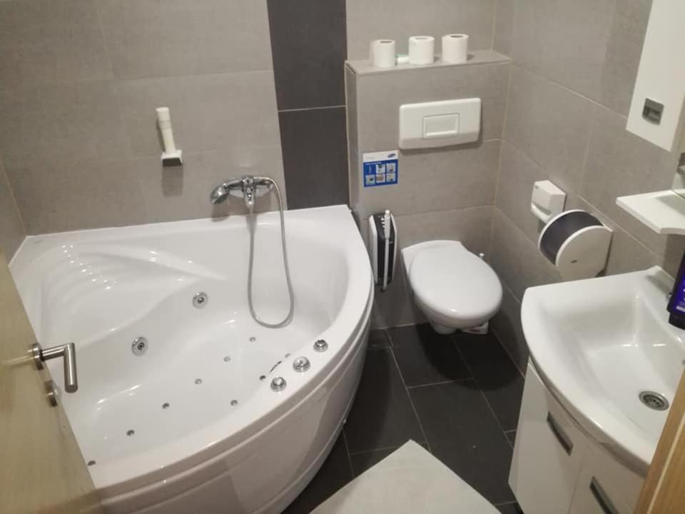 Irish Hotel บีฮัช ภายนอก รูปภาพ
